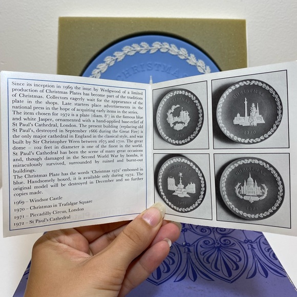 Wedgwood NEW Vintage 1972 Christmas Plate St Paul’s Cathedral Blue White Jasper - Picture 6 of 10